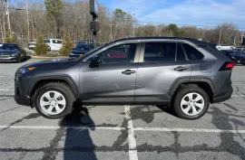 2019 Toyota RAV4 LE FWD