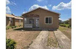 Welcome to this cozy 2 Bedroom, 1 Bathroom house for rent