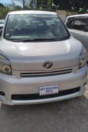2010 toyota voxy