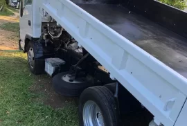 2006 Isuzu elf