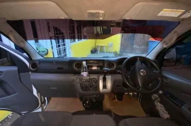 Nissan Caravan Bus