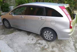 HONDA STREAM 2009