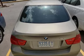 BMW 318I 2010 EXCELLECT CONDITION