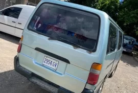 2001 TOYOTA HAICE
