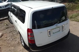2012 Toyota succeed