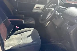 Toyota Noah 2013