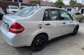 2010 NISSAN TIDA